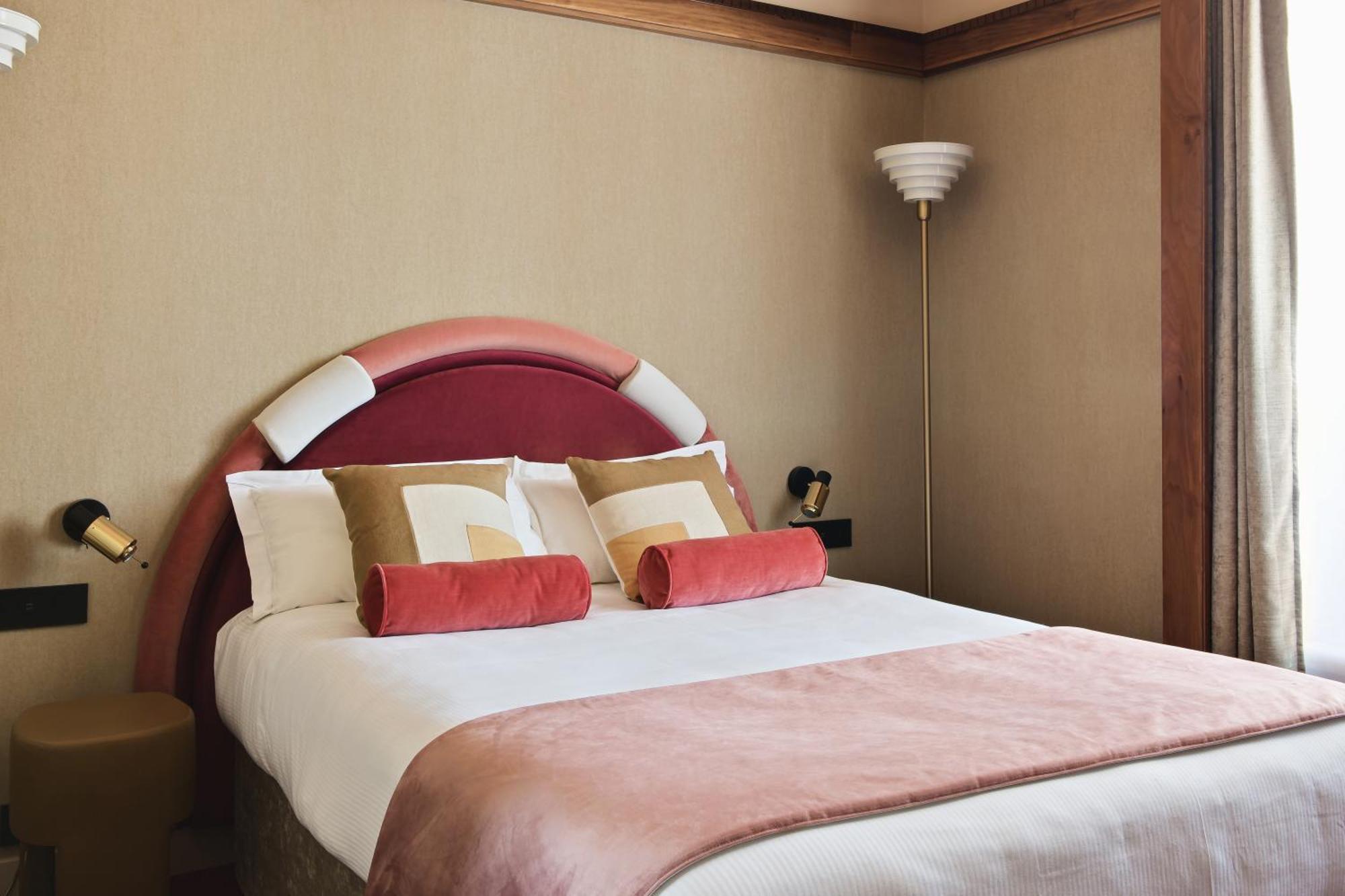 Western Mercedes Hotel