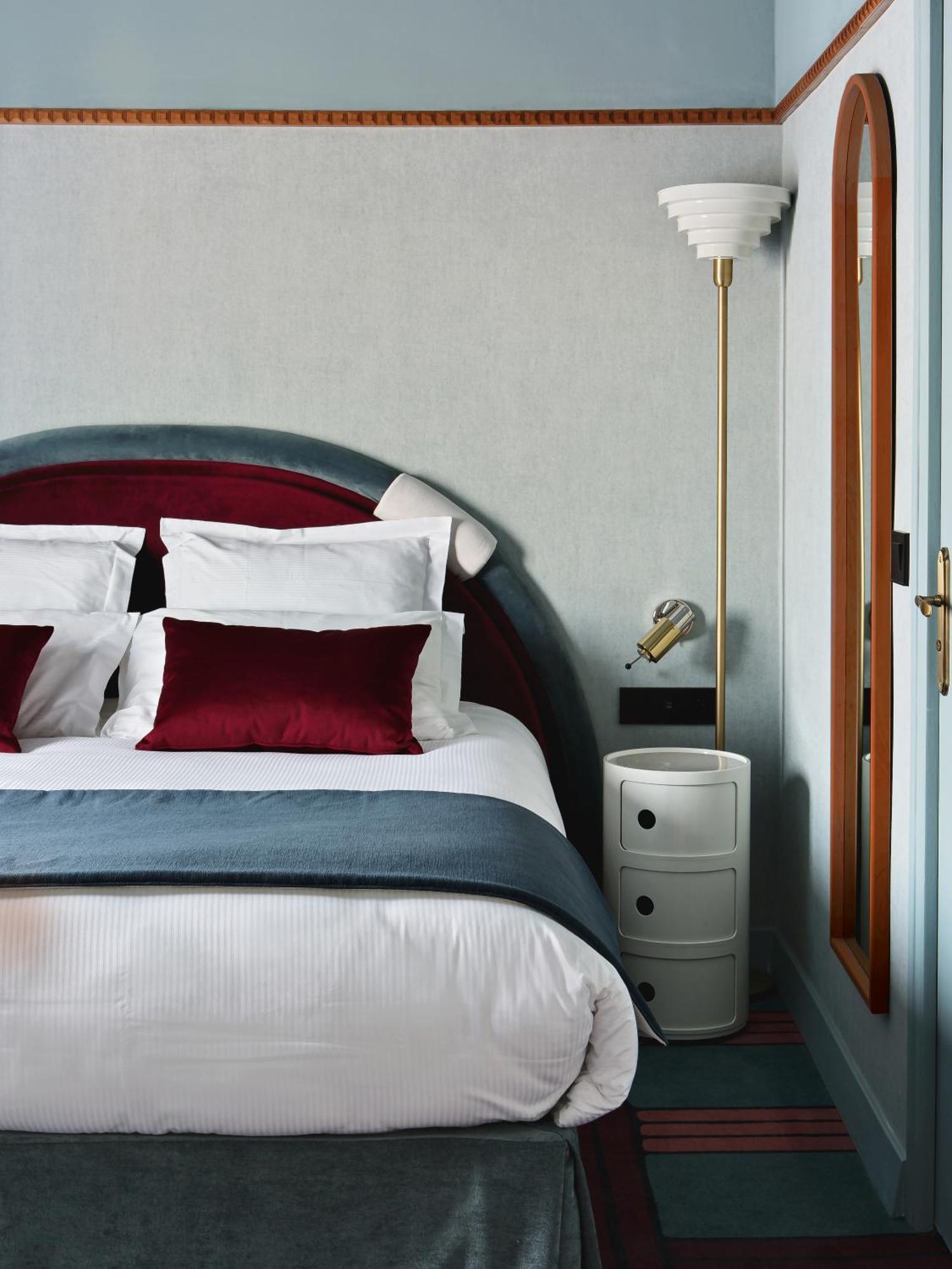 Mercedes Hotel 4*